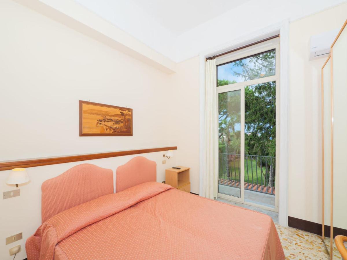 Hotel Delle Palme SantʼAgata sui Due Golfi Esterno foto