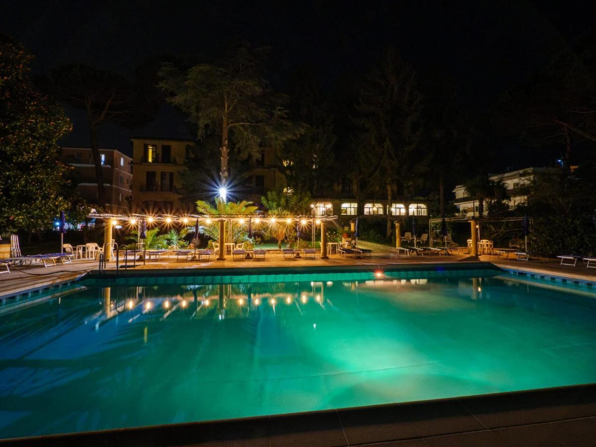Hotel Delle Palme SantʼAgata sui Due Golfi Esterno foto